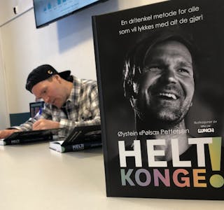 BLITT FORFATTER: Tidligere langrennsløper, Øystein Pettersen, ga ut bok i starten av januar. Den har blitt ordentlig populær, og er med i toppen av salgslistene. Foto: