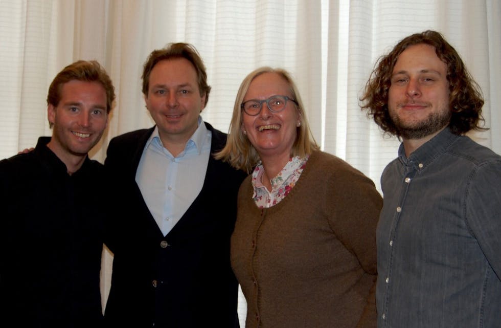 STARTER PITCH FORLAG: Stian Hjelvin Andersen, Mads Nygaard, Wenche Haugsand og Jens Skaaland. Foto: