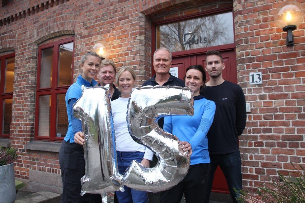 AKTIV JUBILEUMSFEST: Susanne Dyrdal (t.v.), Anette Bølstad, Mari Stellander, Kai Svendsen, Einar Flåte og Håvard Smestad, har fullt program for den store dagen. Og alle er invitert. Foto: