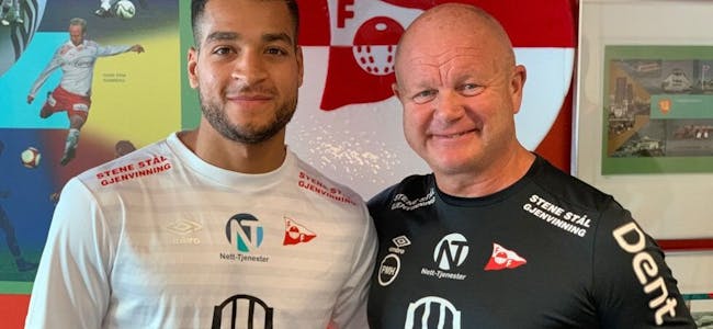 BLIR I FREDRIKSTAD: Riki Alba blir værende i Fredrikstad. Det er trener Per-Mathias Høgmo strålende fornøyd med. Foto: