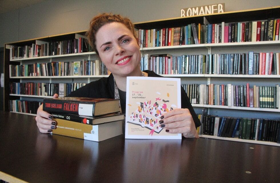EVENTYRLIG: Fra tirsdag ønsker festivalsjef Ida Sofie Kjølmoen alle hjertelig velkommen til Groruddalen litteraturfestival med arrangementer og aktiviteter for store og små. Her på Deichman Bjerke. Foto:
