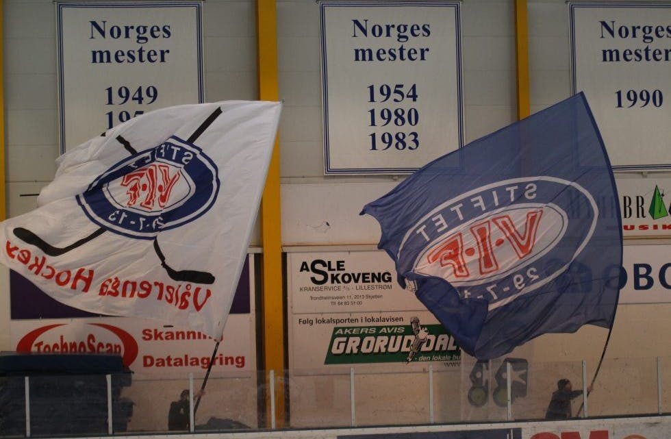 BLIR EN SESONG TIL: Vålerenga Hockey må nå også spille neste sesong i Furuset Forum. Foto: