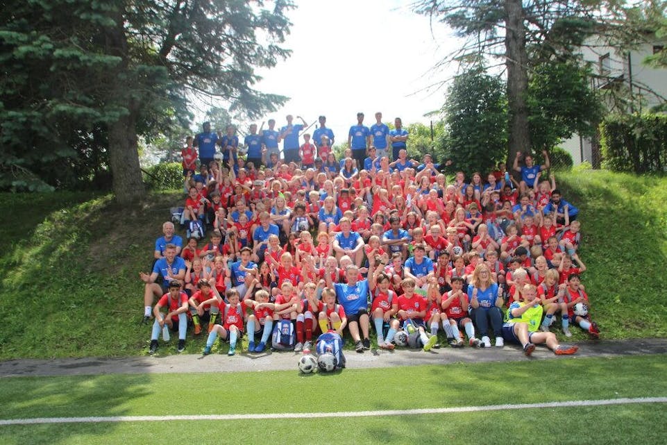 BESTE SKOLE: HSILs fotballskole ble kåret til beste TINE Fotballskole for 2019. Foto: