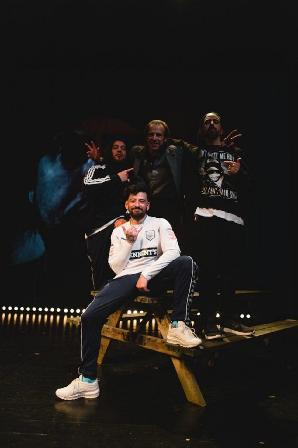 SENTRALE SKIKKELSER: Boss Castro (bak t.v.), Jan Bøhler, Martin «Don Martin» Ahzami Raknerud og Fela er alle stolte representanter for Groruddalen. (Foto: donmartin.no). Foto: