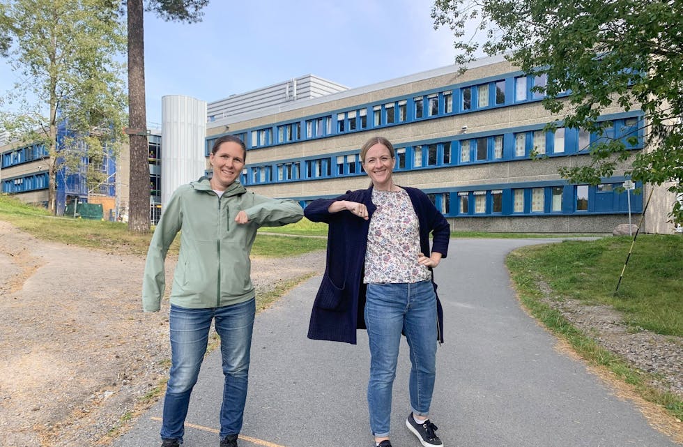 FAU-lederne ved Ammerud og Rødtvet skoler, Meyla Sylvestog Enerly (t.h.) og Lene Karin Wiberg, spurte politikerne i en kronikk i Akers Avis Groruddalen 25. september om hva de kan gjøre for å lage en best mulig skole – for alle! I dag får de svar av skolebyråd Inga Marte Thorkildsen.<br/>