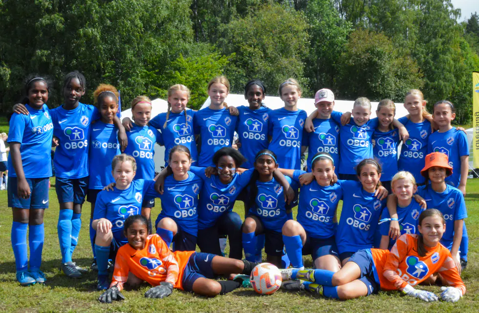 Følgende spillere spilte for Cruyff Stars: Emilie, Leyana, Tansi, Line, Marie, Joella, Akshera, Eline, Hannah, Nora, Christina og Melo. Følgende spillere spilte for Superstars: Emilie, Ella, Johanne, Helena, Ebba, Fatima, Diona, Karisha, Mary, Agnes og Furtuna.
