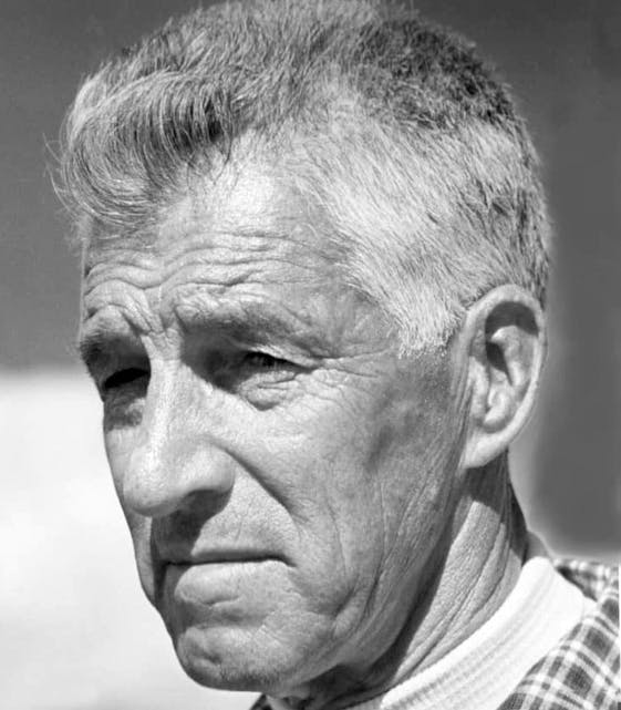 ALLSIDIG MANN: Lee Wulff (1905-1991) var kunstner, pilot, fluefisker, forfatter, filmskaper, villmarkmann og naturverner. Foto: Wikipedia