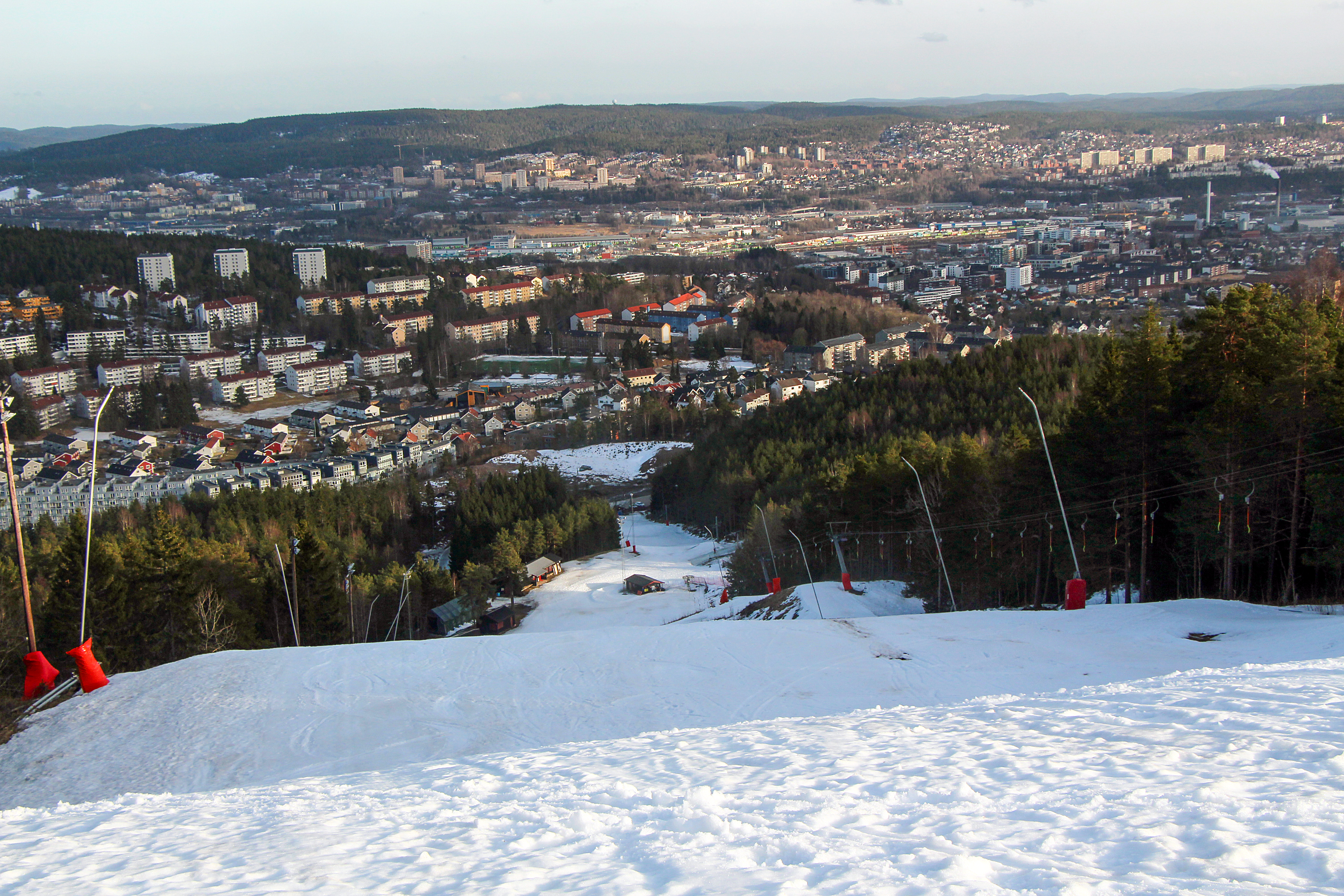 GREFSENKLEIVA: I år kan man mest sannsynlig stå på slalåm i Grefsenkleiva, og selvfølgelig nyte den magiske utsikten utover dalen.