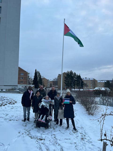 FLERE DELTOK: Abdihamid Husein (f.v, Ap), Shahla Sultani (R), Christian Lindblom (Ap), Rina Wesenberg (R), Anders Røberg-Larsen (Ap), Maren Rismyhr (R) og Tale Pleym (SV).