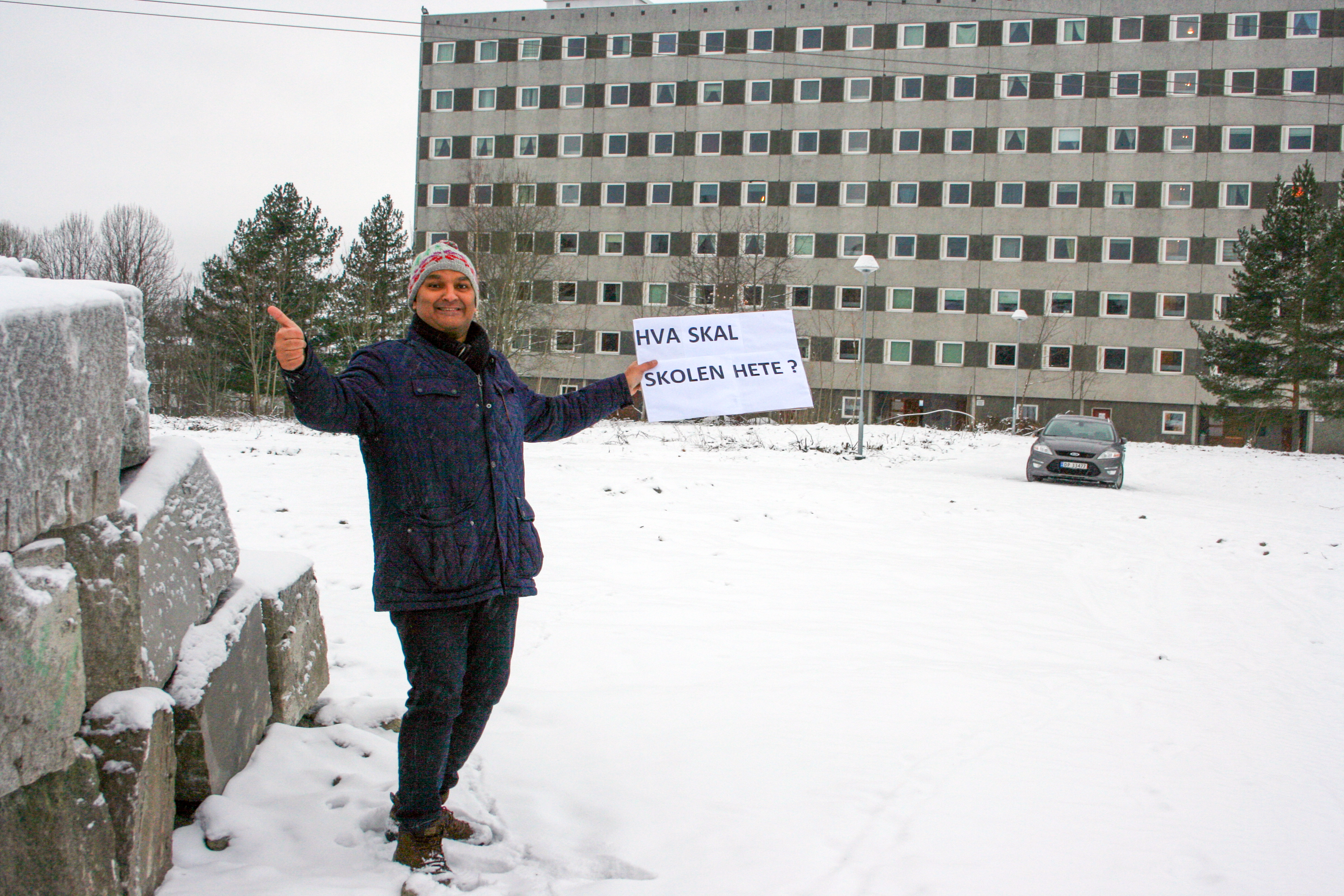 KOM MED FORSLAG: Her på Stig skal nye lokaler til den byomfattende skolen for elever med multifunksjonshemminger bygges. Nå vil Rashid Nawaz la innbyggerne bestemme navnet.