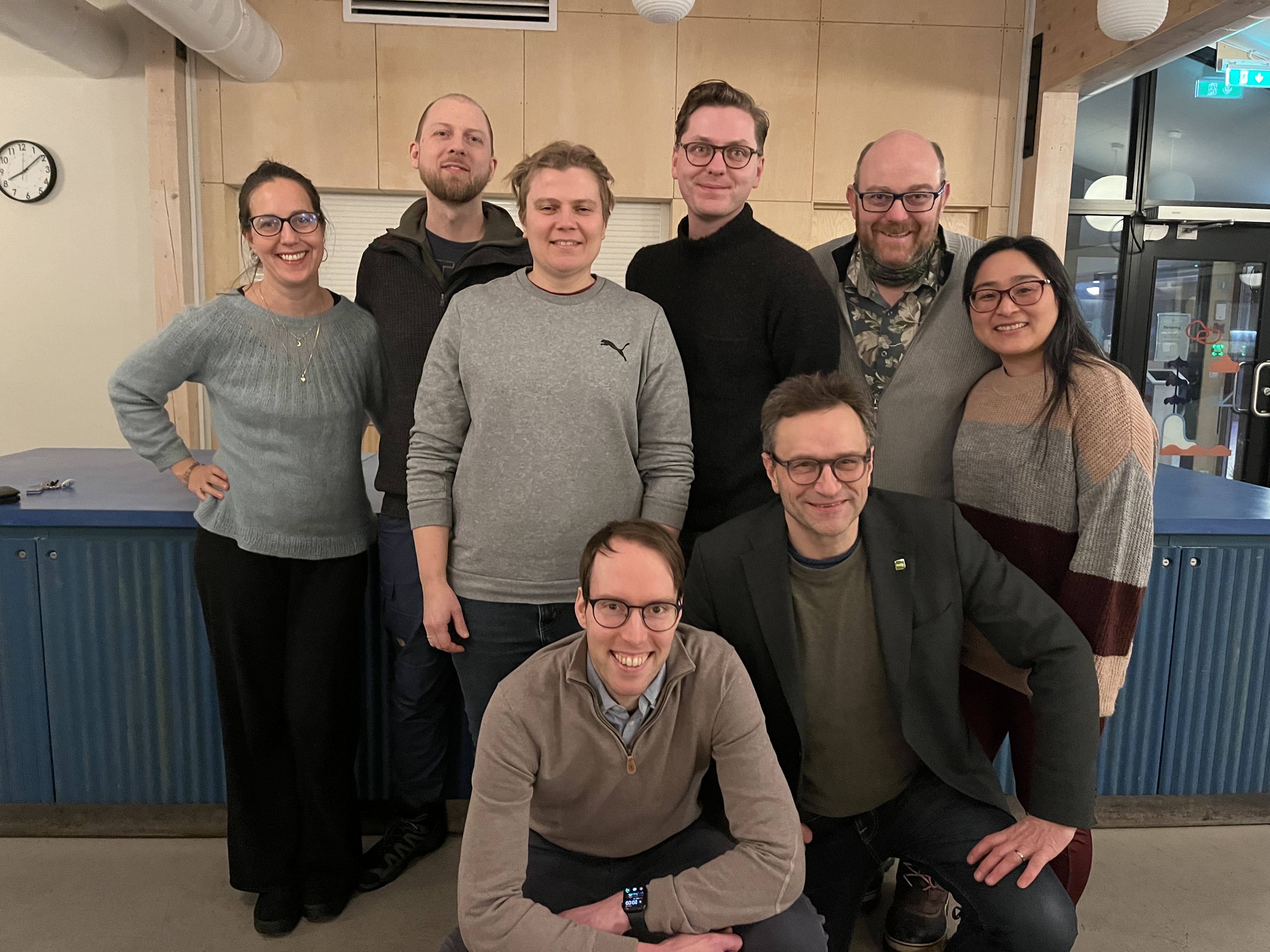 GLADE MDG-ERE FRA GRORUD: Partileder Arild Hermstad flankert av BU-representant Frøydis Jørve og gjenvalgt
lokallagsleder Eirik Johannessen.