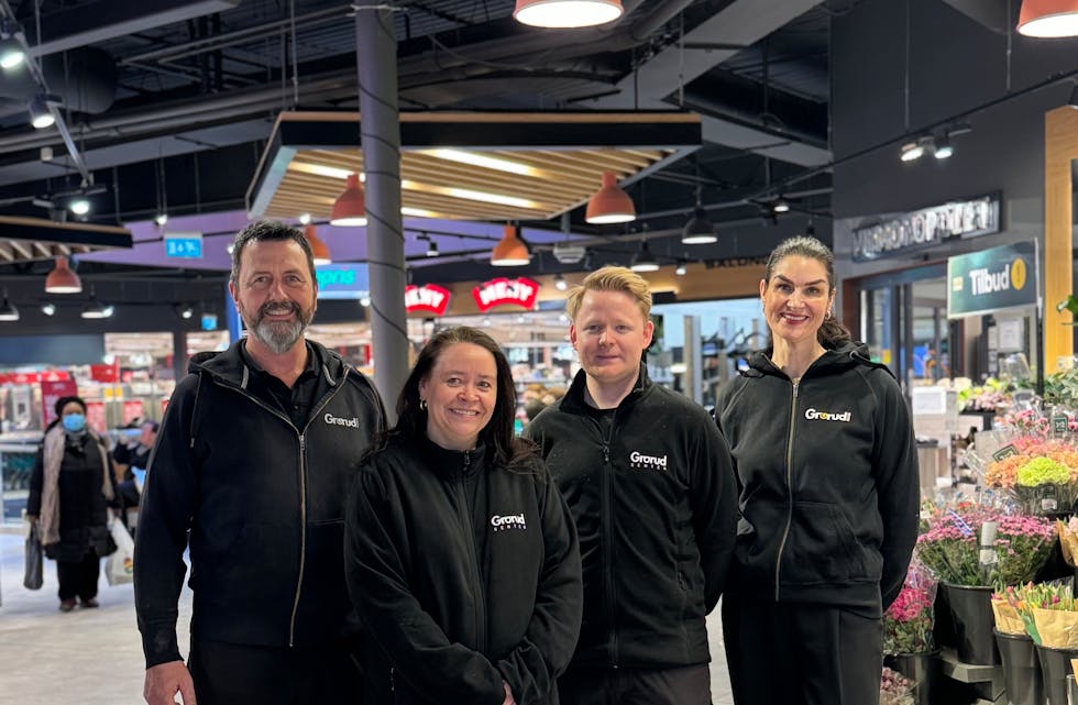 NYE KREFTER: Det er kommet på plass en helt ny senterledelse på Grorud. Her med Bjørn Wilhelmsen (f.v), Mona Ridder-Nielsen, Lasse Bjerknæs-Jacobsen og Sasha Ytternes.