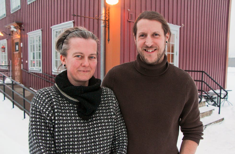 KLAR TIL INNSATS: Veslemøy Pedersen og Fabien Chaon tar over stafettpinnen etter Birgitte Rommen, og skal drive kafé i Grorudveien. 