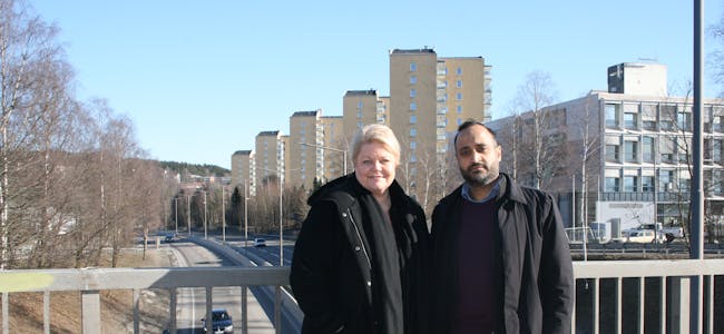 NESTE PRIORITERING: Marte Scharning Lund (Ap, t.v.) og Abdullah Alsabeehg (Ap) ønsker å få i gang planleggingen av hvordan Trondheimsveien kan nedskaleres i årets Oslopakke 3. Høye kostnader på påbegynte prosjekter gjør at de ikke vil legge inn andre prosjekter.