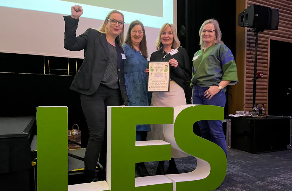 En stolt gjeng i leseteamet på Nordtvedt: Rektor Ingvild Fredbo (fra venstre), Else Devold, Ingeborg Anly og Randi Franciska Sundal Opkvitne.