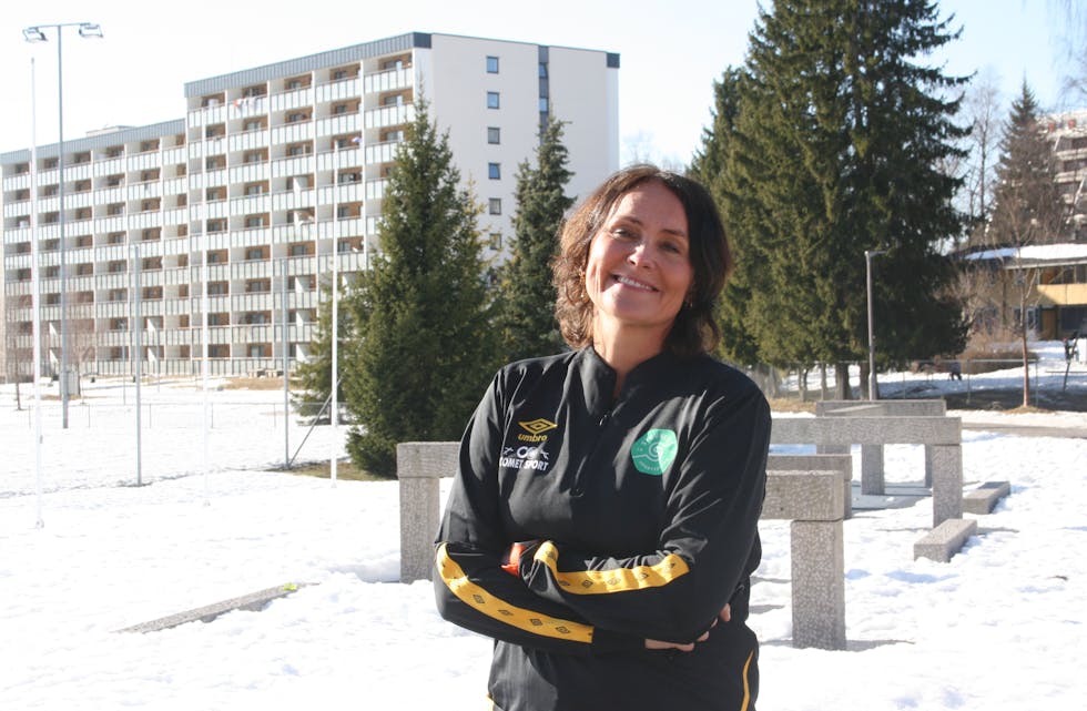 NY STOVNER-FAN: Mariann Staxrud Utstumo er ny daglig leder i Stovner SK og lover avisa at hun nesten alltid skal heie på sin nye klubb – bortsett fra om de spiller mot hennes hjemklubb, Kjelsås.