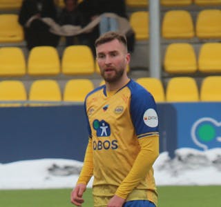 LEGGER LISTA HØYT: Mats Pettersen Andersen har spilt for juniorlaget de siste kampene, og der har midtstopperen gått foran med et glimrende eksempel for sine U21-lagkompiser. 