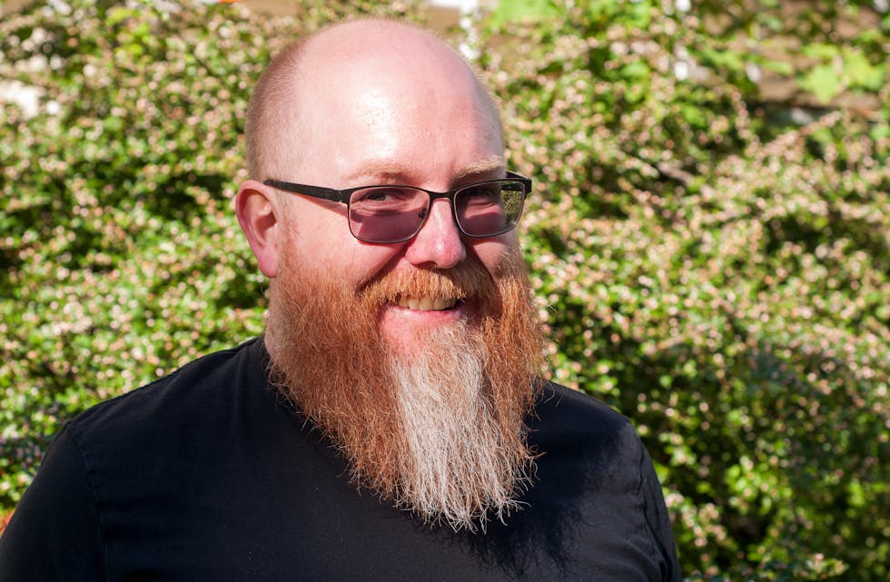 Andreas Lindrupsen, Rødt