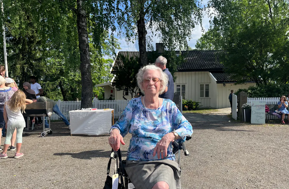 102-åringen Mabel Emily Amundsen bød på gode samtaler og ga oss et fascinerende tilbakeblikk på Nordtvet gårds historie.