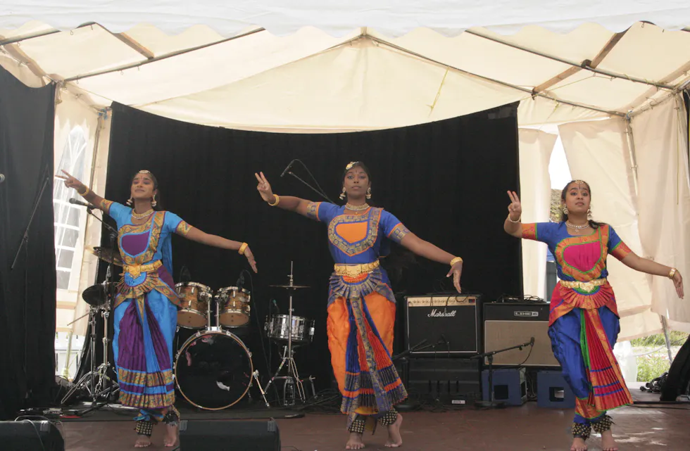 IMPONERENDE DANS: Norsk Tamilsk Kultursenter imponerte med tamilsk dans.