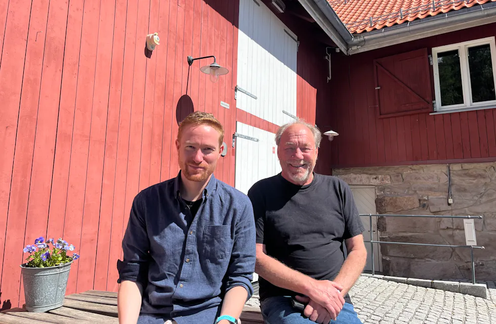 Bandmedlem Stian Jessen (til venstre) og Styreleder i Romsås storband, Rune Wold, er begge lettet over at de nå mest sannsynligvis får fortsette å bruke Bånkall gård som konsert- og øvingslokale.