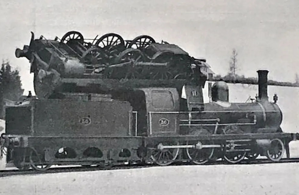 UVANLIG VERDENSREKORD: Lokomotiveksplosjon på Strømmen stasjon 22.12.1888. Foto: Jernbanemuseet.