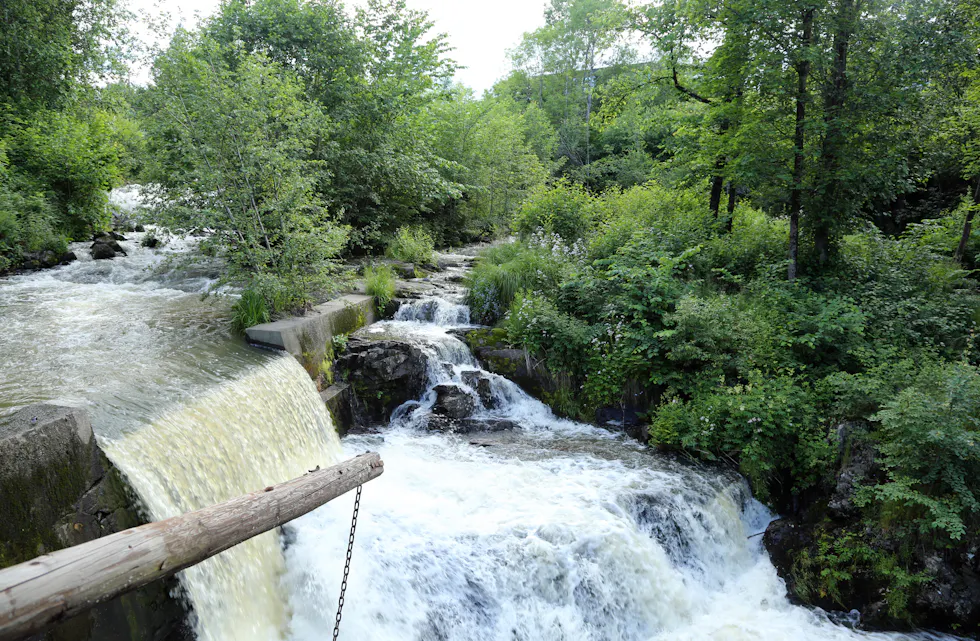 FOSSEFALLET I SAGELVA VED MØLLEPARKEN