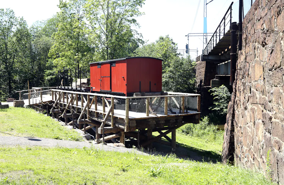 GJENSKAPT JERNBANEHISTORIE: Sagelvas Venner på Strømmen har gjenskapt historien om landets første jernbanesidespor.