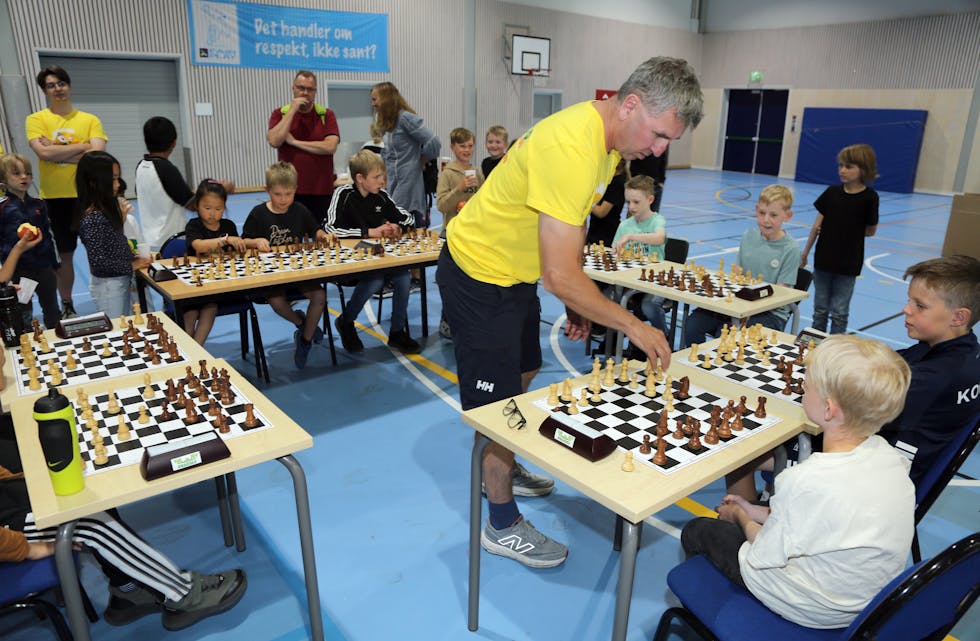 SJAKKSKOLE/TURNERING ELLINGSRUD