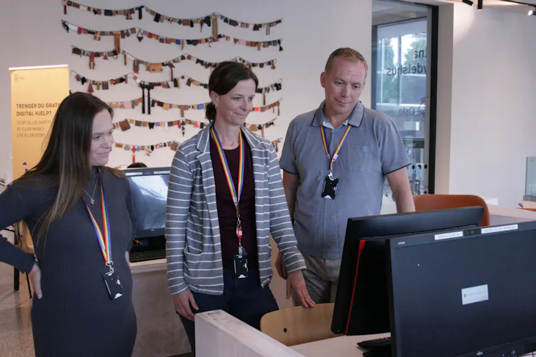 FÅR DATA-HJELP: I Bydel Alna skal dataen være en del av jobben med å legge turnus. De håper at besparingene blir store. Her med Mari Morken (Ap, f.v.), Siri Minken og Leif Smith.