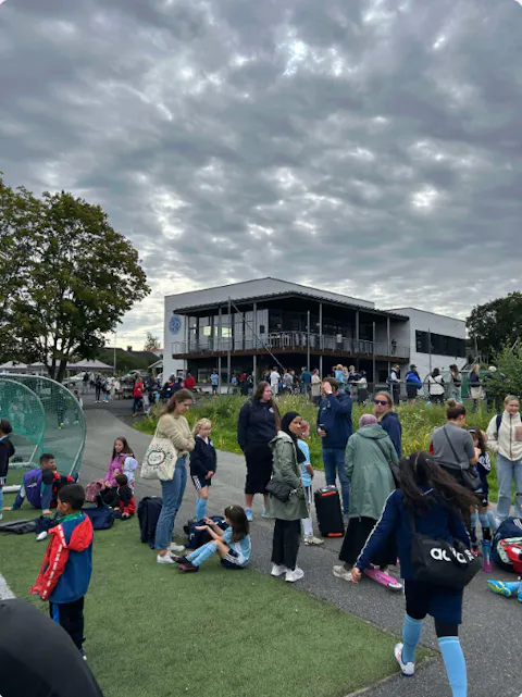 FOTBALLFEST: Internturneringen samlet 3000 besøkende – alt fra spillere til trenere og foreldre.