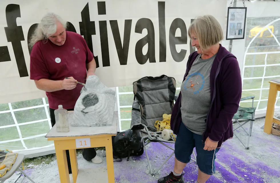 OLIVER ANNALY og FRØYDIS ARNESEN