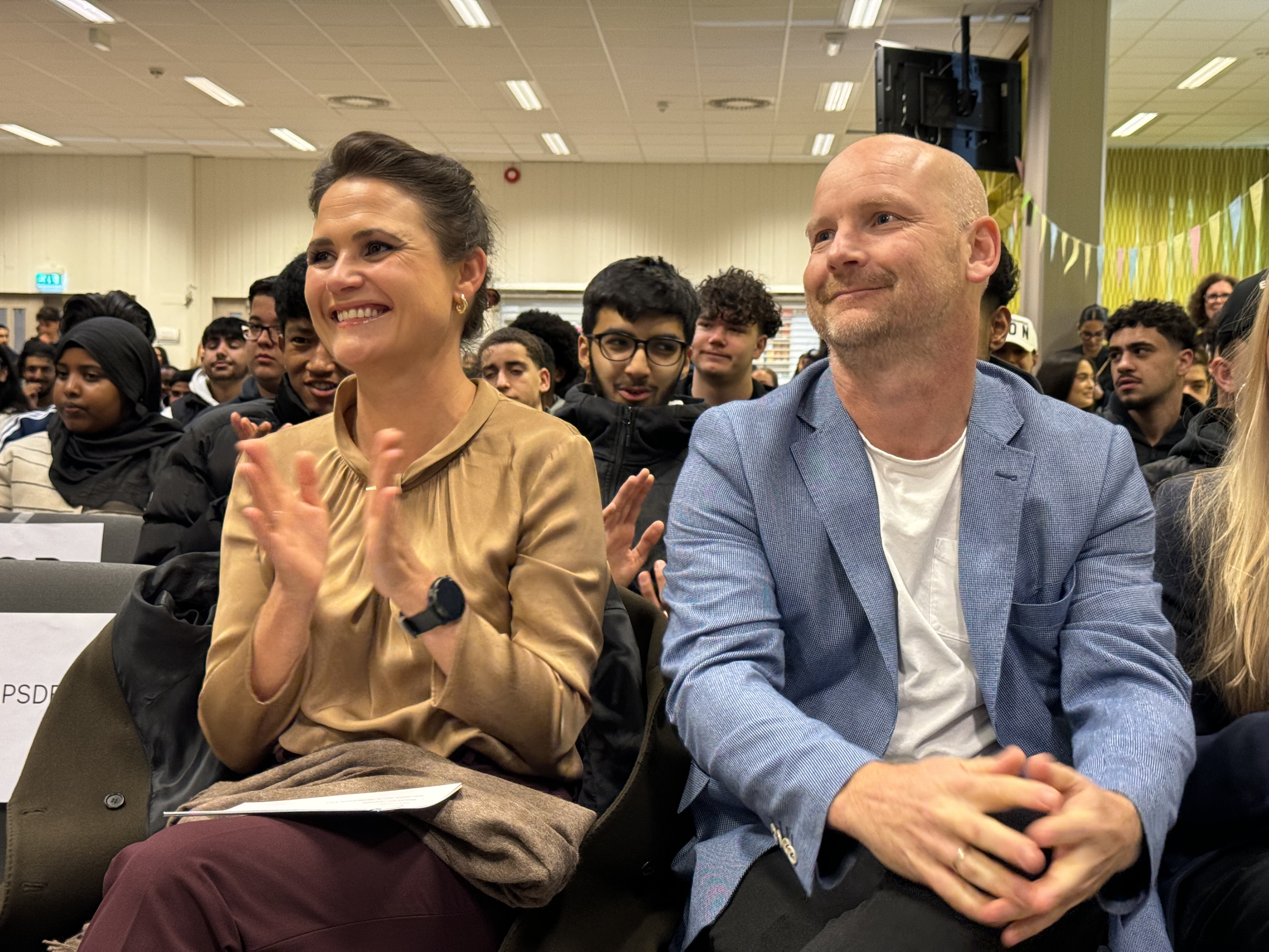 HEIER PÅ SPRÅK: Kunnskapsminister Kari Nessa Nordtun sier at språkkompetanse er viktig.