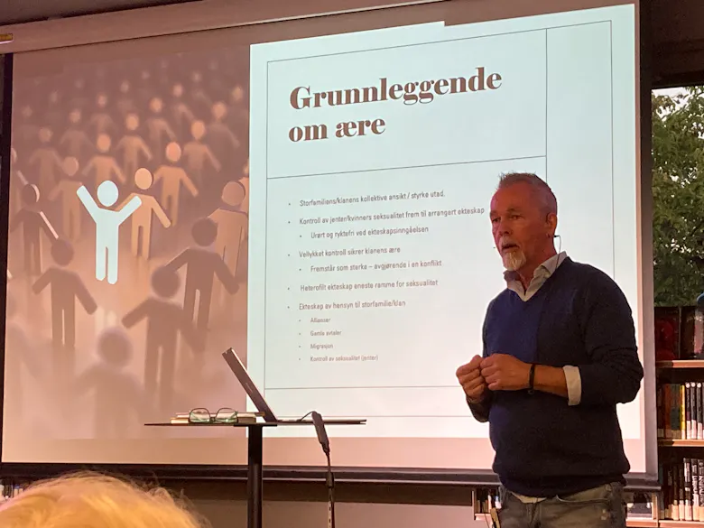 AKTUELT TEMA: Terje Bjøranger snakket om æresrelatert kriminalitet.