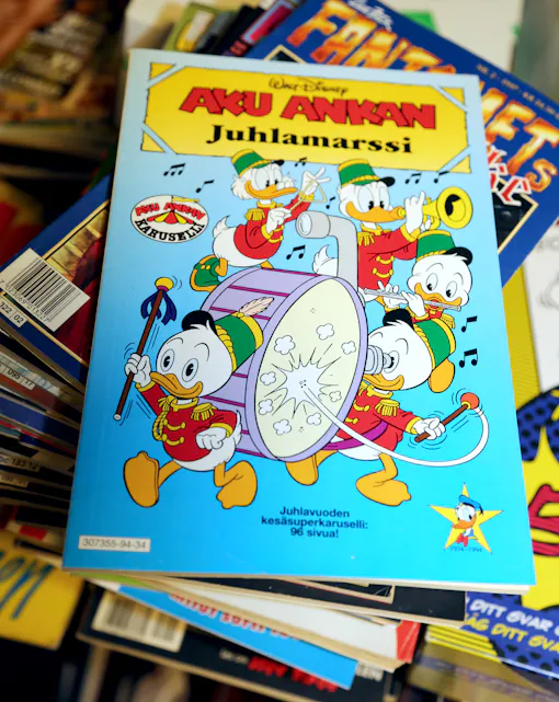 INTET FUNN: Undertegnede journalist benytter enhver anledning når han er ute på loppemarkedreportasje til å finne de få Donald-bladene han mangler i sin samling. Denne gangen uten hell - og finske utgaver har han ikke tenkt å samle på!