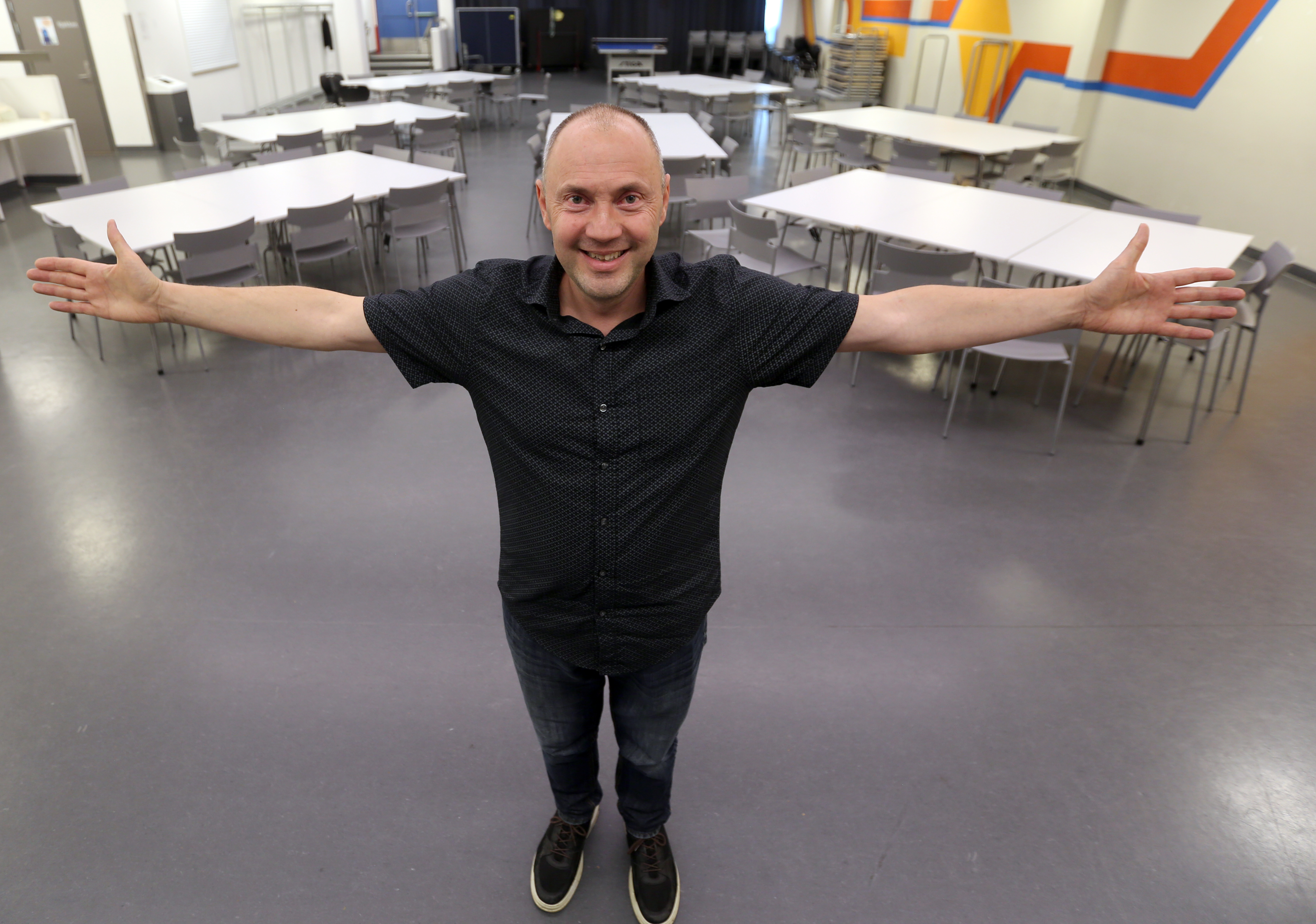 Loppegeneral Zoltan Berkes ser fram til å ta imot store folkemengder på Haugen skole denne helgen, og lover massevis av spennende lopper på menyen.