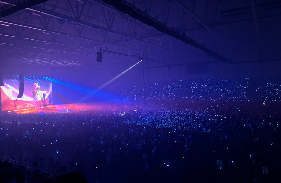 UNIKT LYSSHOW: Det var en særdeles unik atmosfære under Kygos konsert.