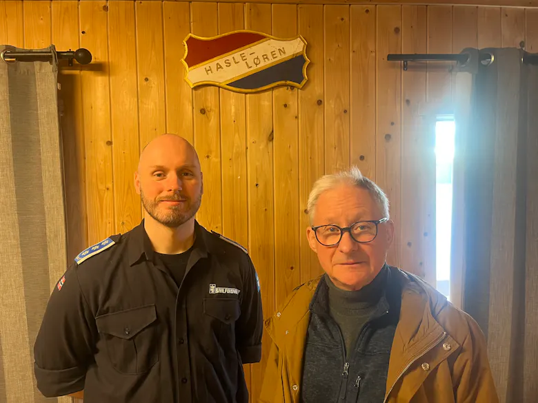 FORBEREDT: Sivilforsvarinspektør Carl Martin Øyjord Andersen (t.v.) og president i Hovin Rotary Klubb, Nils Ove Bredvold. Begge er godt forberedt dersom krisen skulle inntreffe.