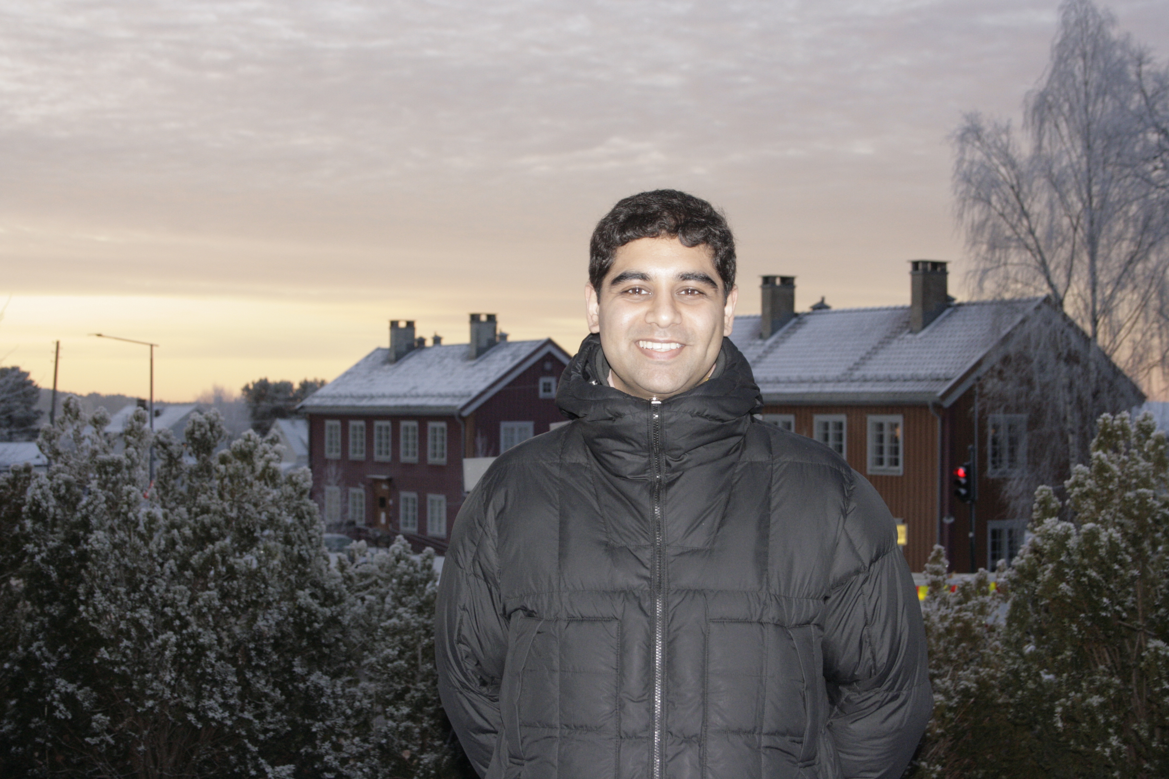 ØKER GRORUDDALENS REPRESENTASJON: Mansoor Hussain (Ap) rykker opp til fast plass i bystyret etter at Gro Harlem Brundtland ba om permisjon. Nå håper han å kunne ta tak i ungdomskriminaliteten en gang for alle.