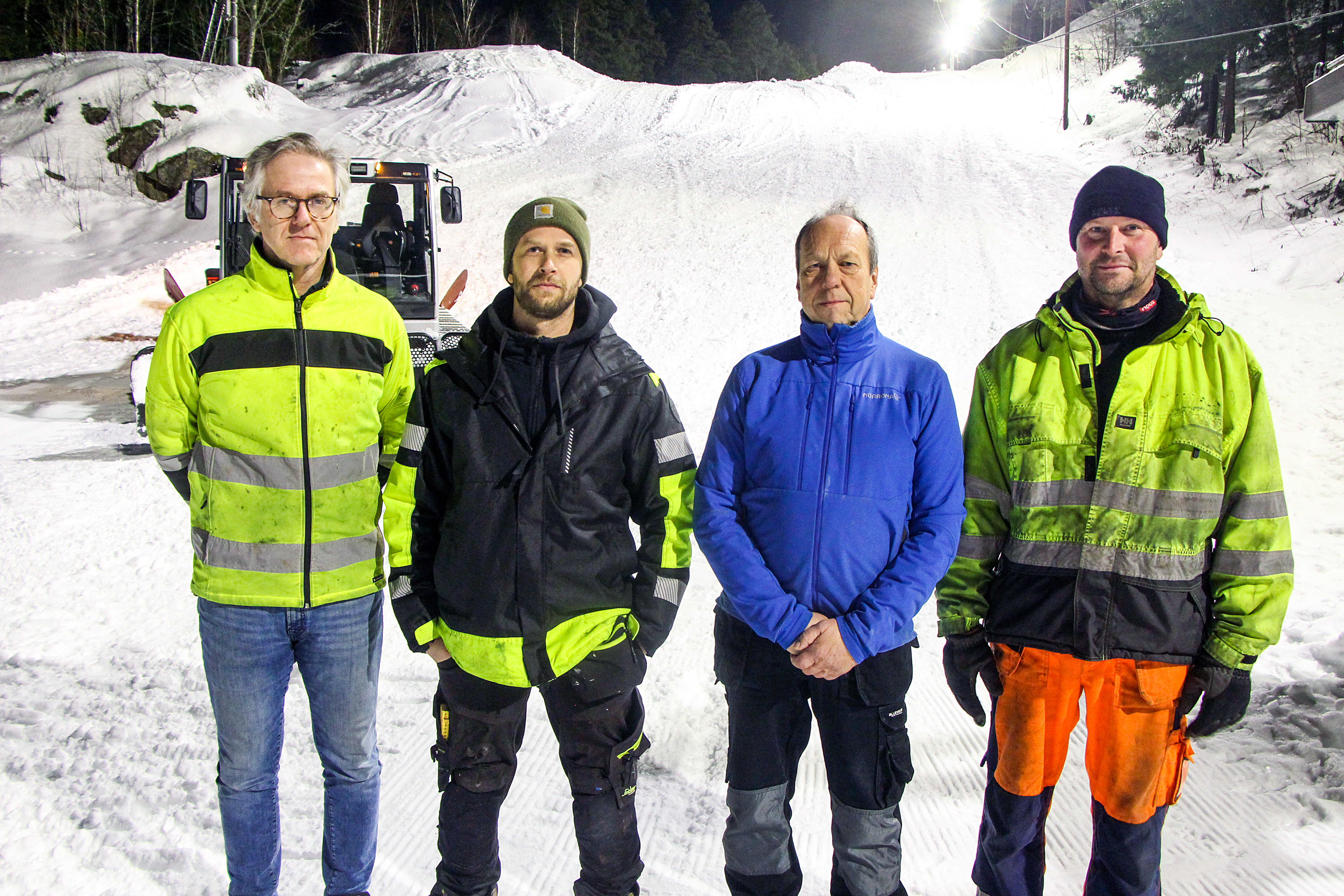 NÆRMER SEG ÅPNING - KANSKJE DEN SISTE: Ny sesong står for tur i Liabakken, men dette blir kanskje den siste gangen. Her med Ole Edvard Stovner Weisæth (f.v.), Tonny Haugen Eklund, Jon Espen Schmidt og Stephen Tollefsen. 