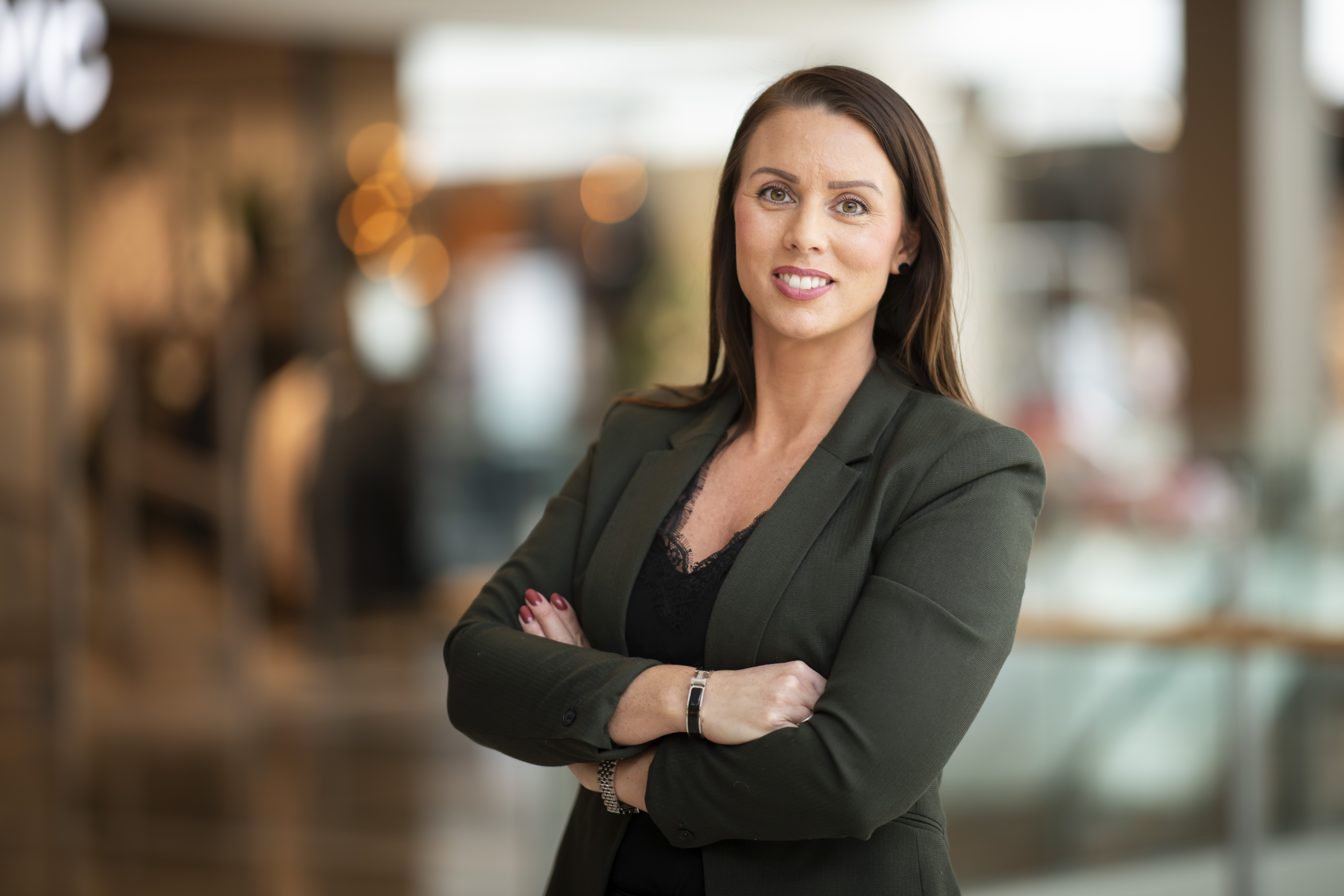 SAMLER NÆRMILJØET: Linderud senter har blitt en viktig møteplass i lokalmiljøet. Den posisjonen er senterleder Marianne Thoresen-Larsen takknemlig for å ha. 