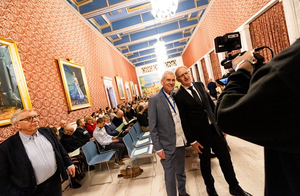 Avisas Jarle Hansen (t.v), her med generalsekretær i Oslo Idrettskrets, Magne Brekke.