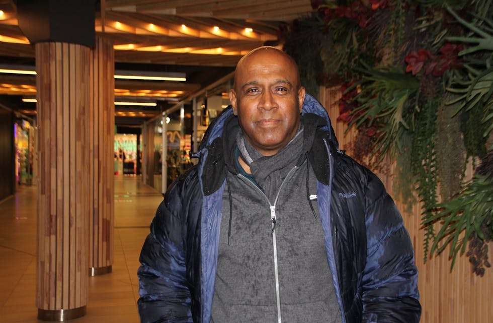 Athithan Kumarasamy.