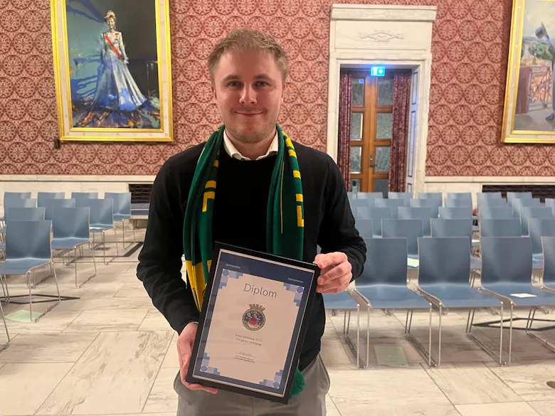 STOR INNSATS: Avtroppende daglig leder Elliot Dean Wood har vært en drivkraft i utviklingen av Ellingsrud IL og gir nå stafettpinnen videre etter år med innsats for klubben.