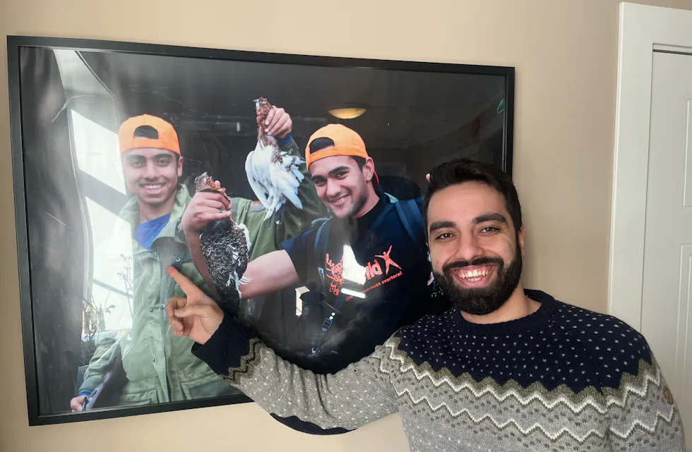 FANT SIN VEI: Her minnes daglig leder i Wild X, Amir Ranjbar, sin første rypefangst. Det var denne dagen Amir skjønte hva han ville bruke resten av livet sitt på.