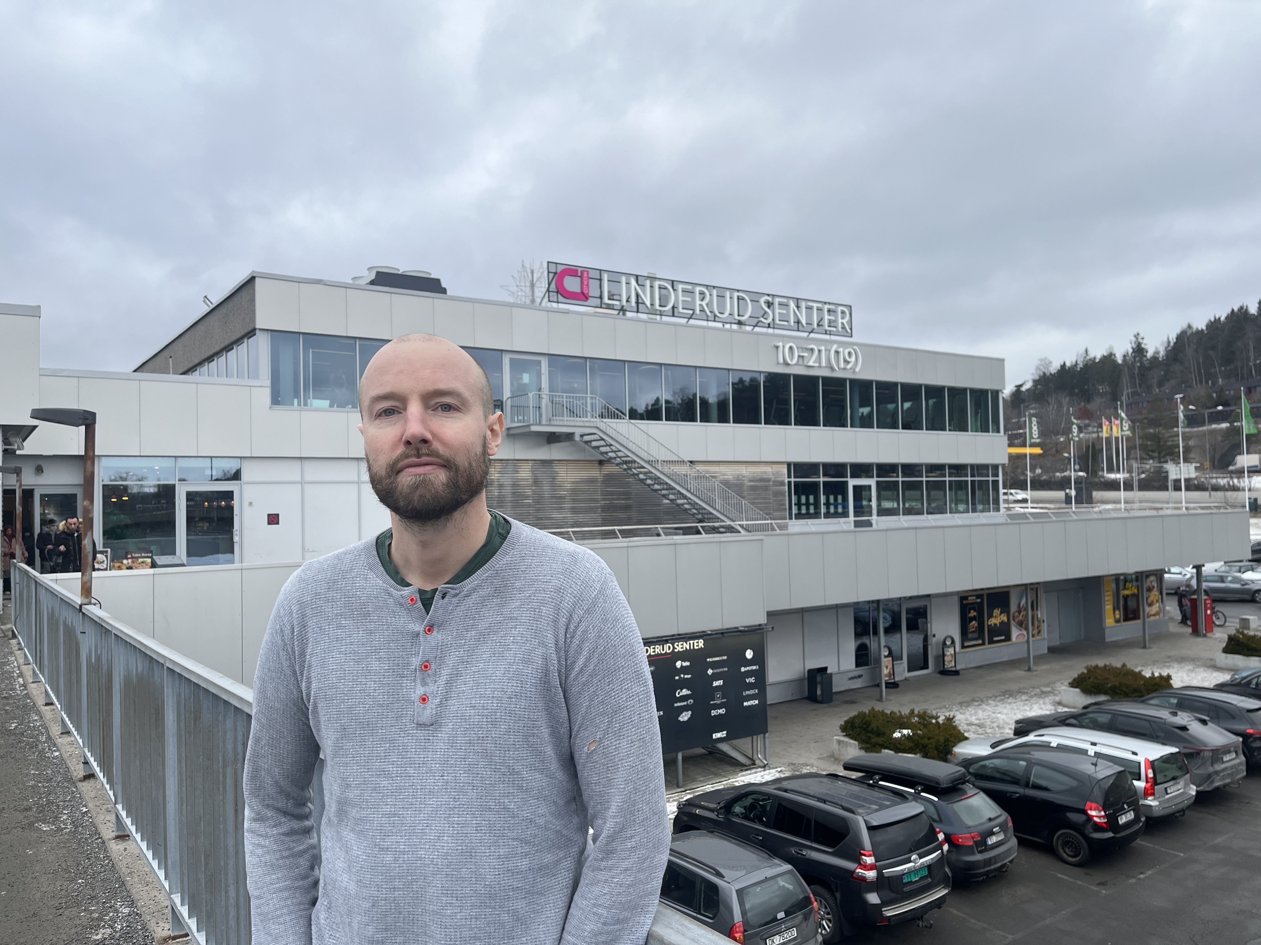 Martin Parker, bibliotekansatt på DEMO Linderud. Foto: Magnus M. Vold.