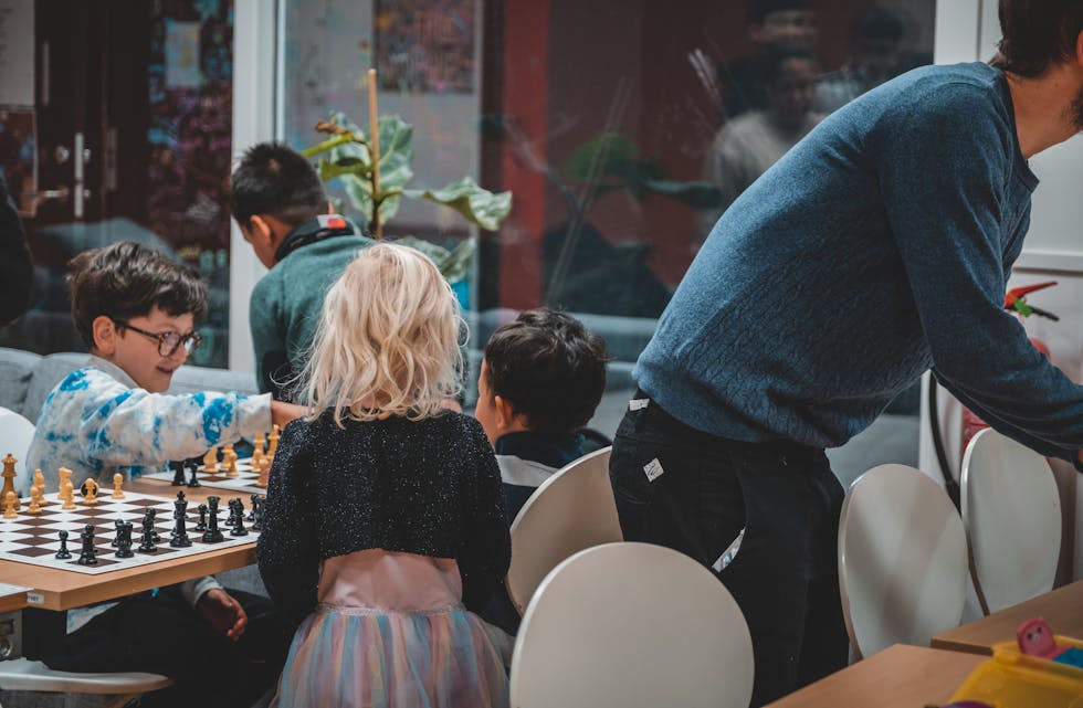 EKSEMPEL PÅ FRIVILLIGHET: Her fra familiesenteret på Veitvet. (Foto: Oslo Røde Kors)