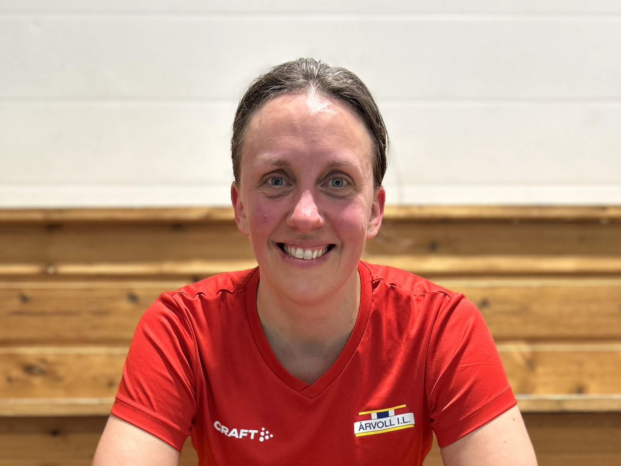 ULIKE OPPLEVELSER: Styreleder i Årvoll IL, Line Ulberg Tveiten, har kjent på det å være eneste kvinne i et rom fullt av menn. Hun er fortsatt stolt over hvor langt hun har kommet, og måten hun har mestret slike situasjoner på. 