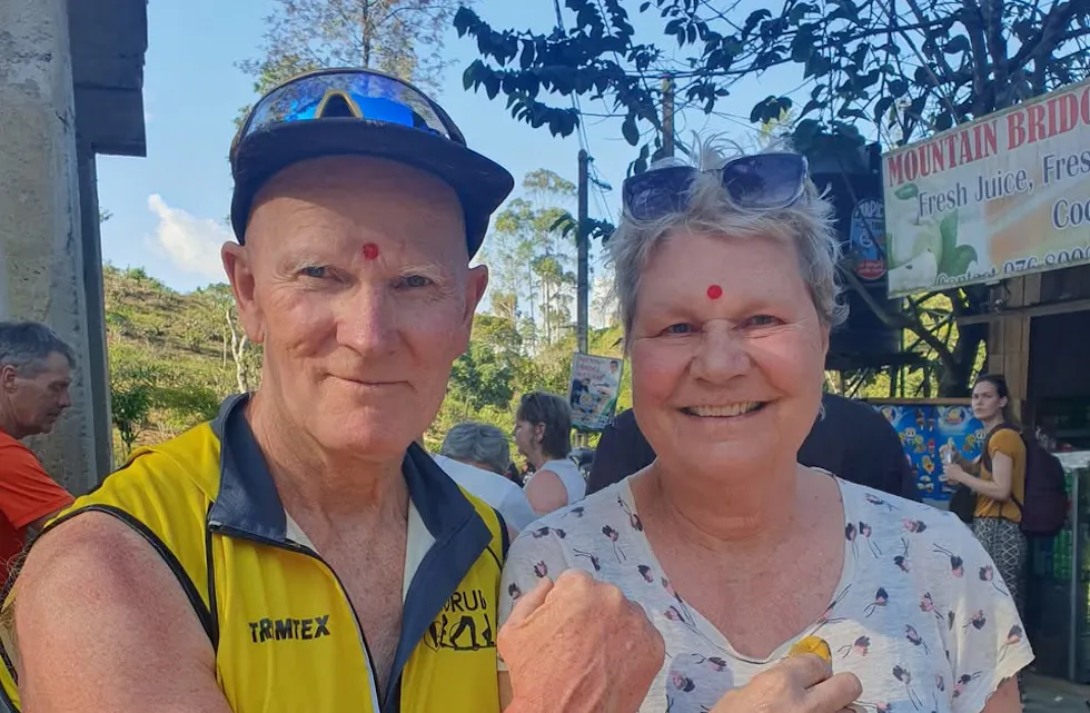 UT PÅ TUR: Ole-Jørgen Pettersen og Kari Lund Ellingsen har nylig utforsket hva Sri Lanka har å by på.