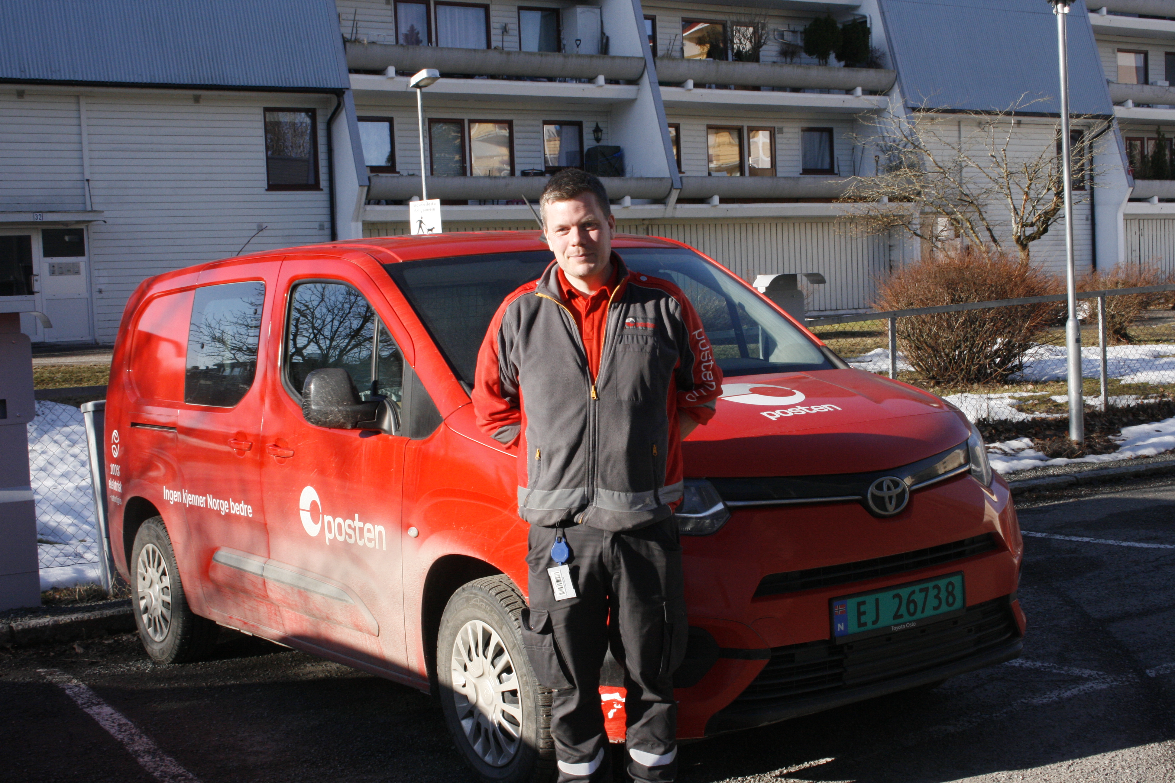 Knut-Fredrik i Posten kommer på døra